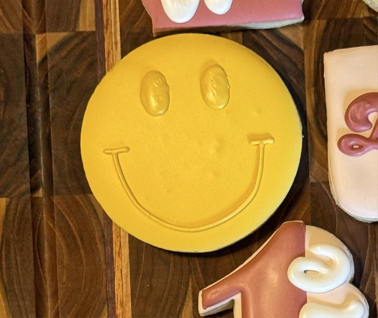 Simple Art Med Sugar Cookie